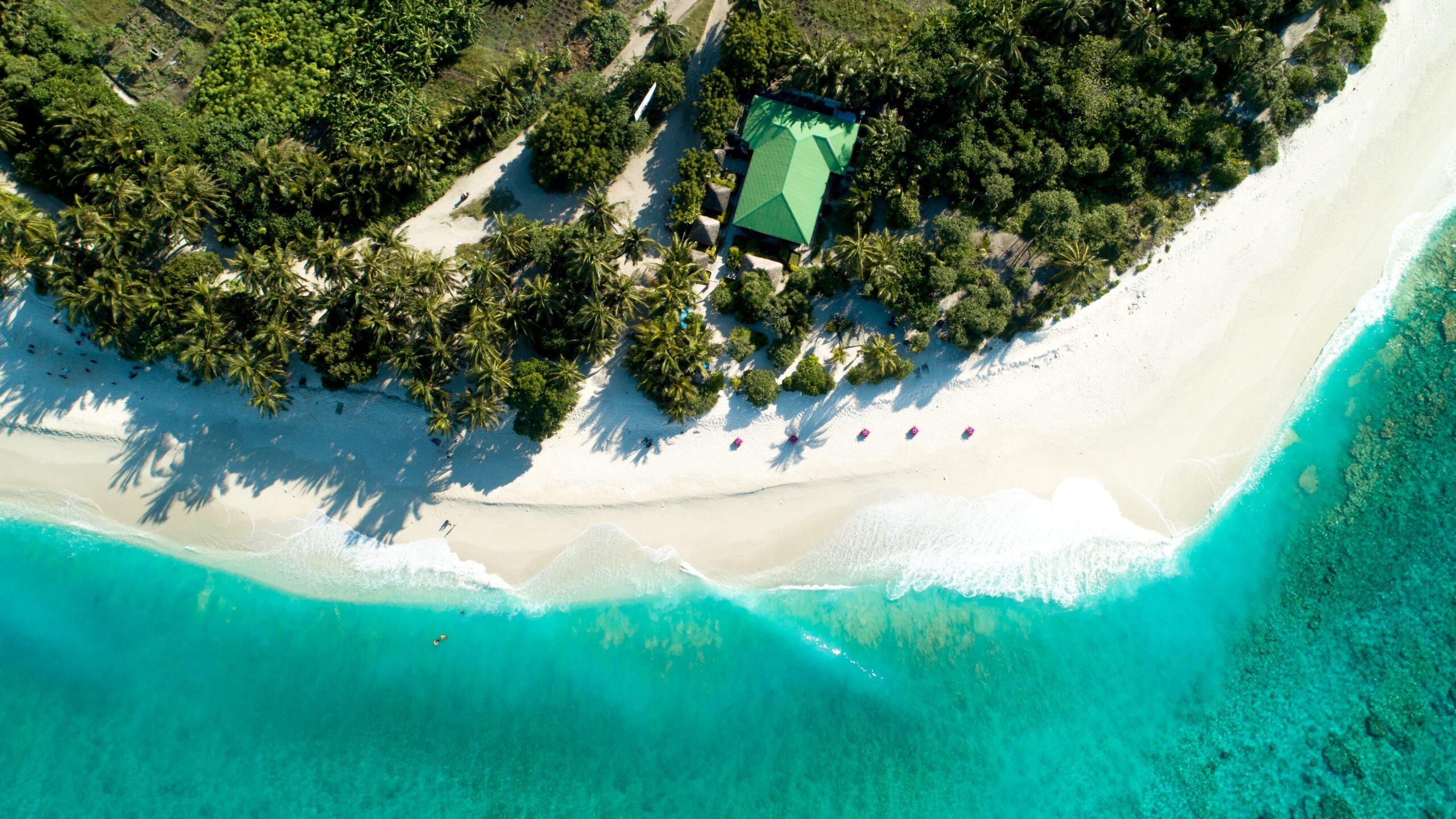Los Mejores Destinos para Viajar en Septiembre: Descubre Dónde Ir Este Mes 2 Playa de Tulum